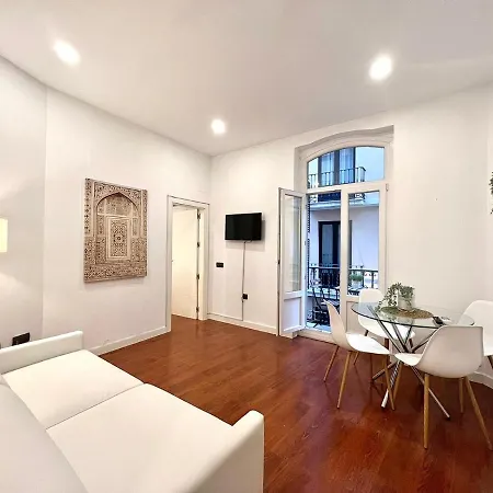 Compania & Old Town By Ele Apartment