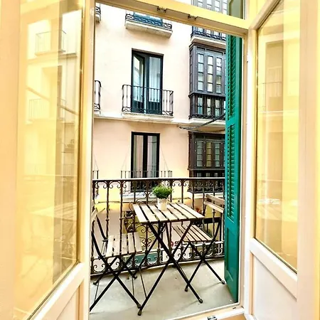 Compania & Old Town By Ele Malaga
